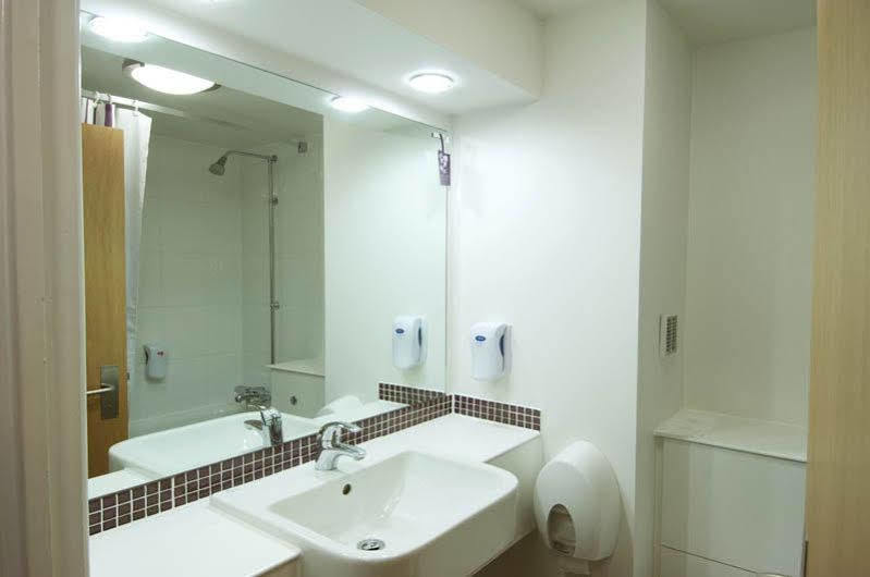 Premier Inn Birmingham City Centre Bridge Street 외부 사진